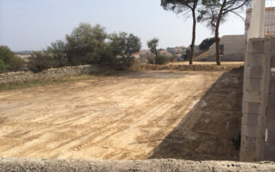 Terrain à bâtir 1000 m2 à Méze.