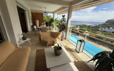 Somptueuse villa avec dépendance, piscine et vue mer à Bouca