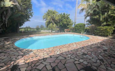 Maison T 4/5 terrain de 826 m2 piscine à la ravine des cabri